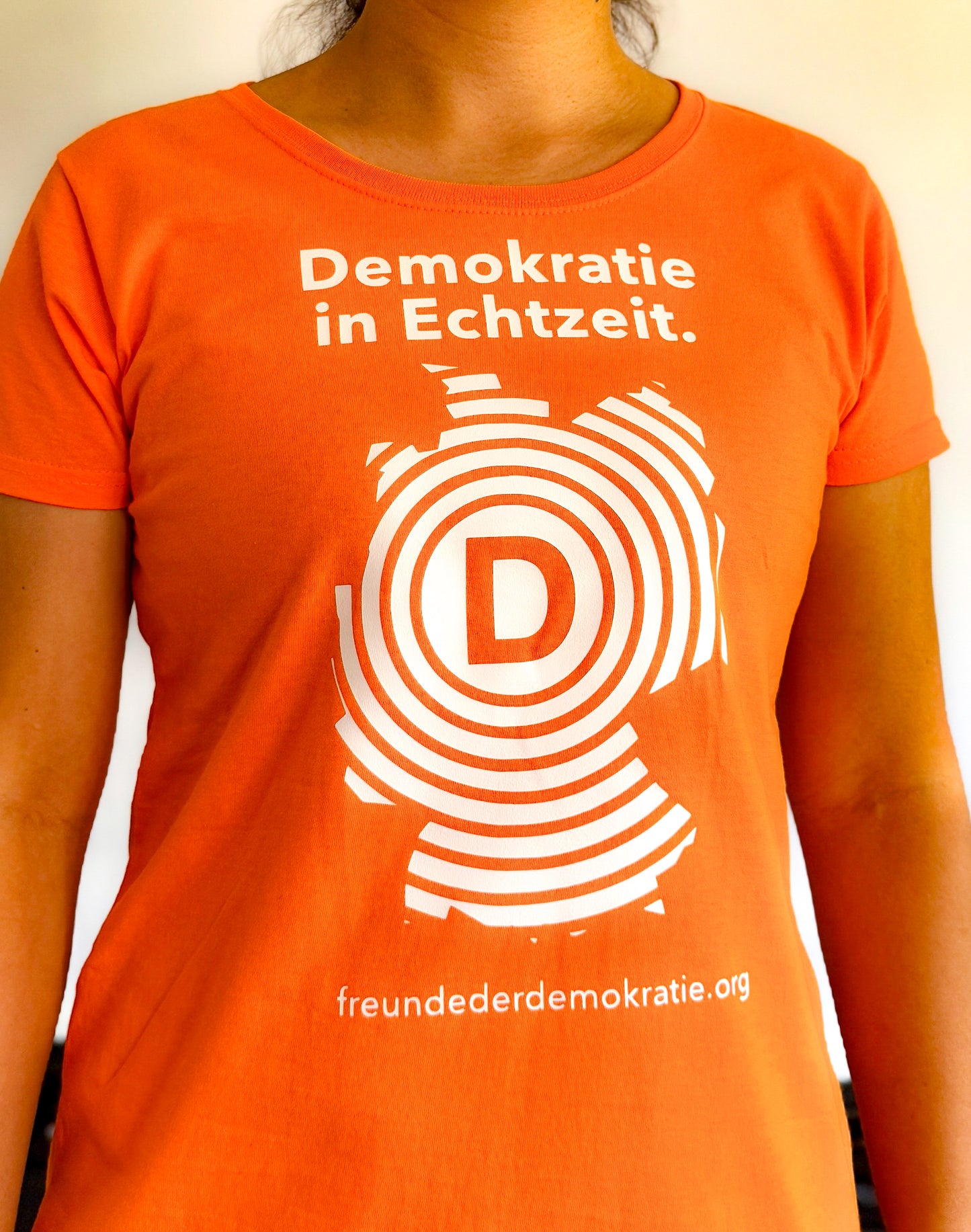 T-Shirt "Freunde der Demokratie" Schockwelle / Damen
